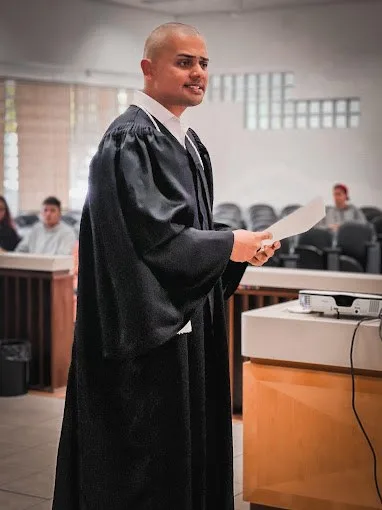 Dr. Gabriel Valério, advogado, OAB/PR 111.516, responsável técnico pelos relatórios
